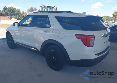 2021 Ford Explorer Xlt z USA, uszkodzony, nr VIN 1FMSK7DH5MGA56942